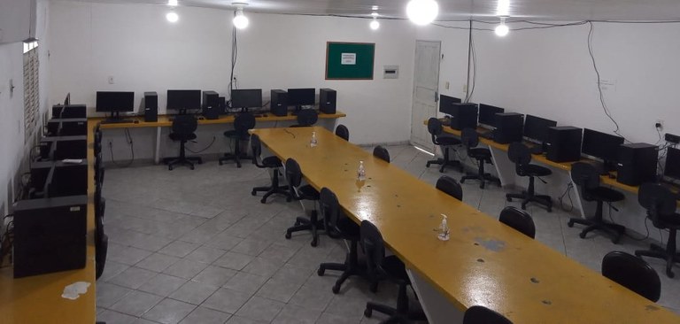 Lab. Informatica - polo conde